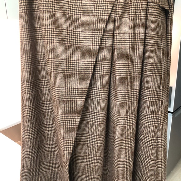 only wore once too big - Picture 3 of 4